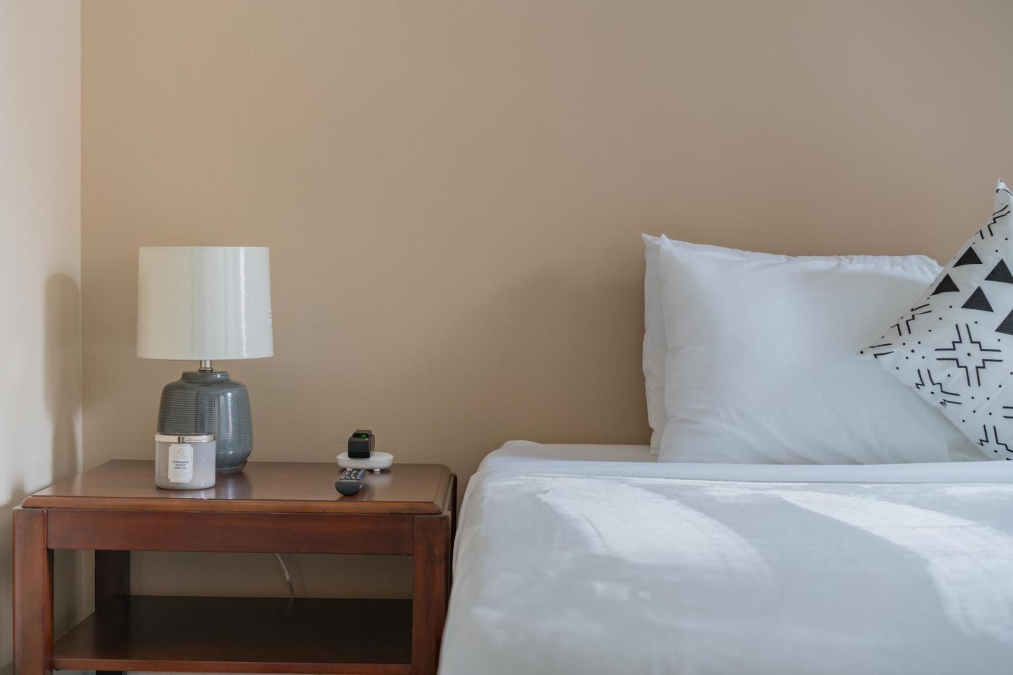 Prime Location Top Rated Free Parking Clean Колумбус Екстер'єр фото