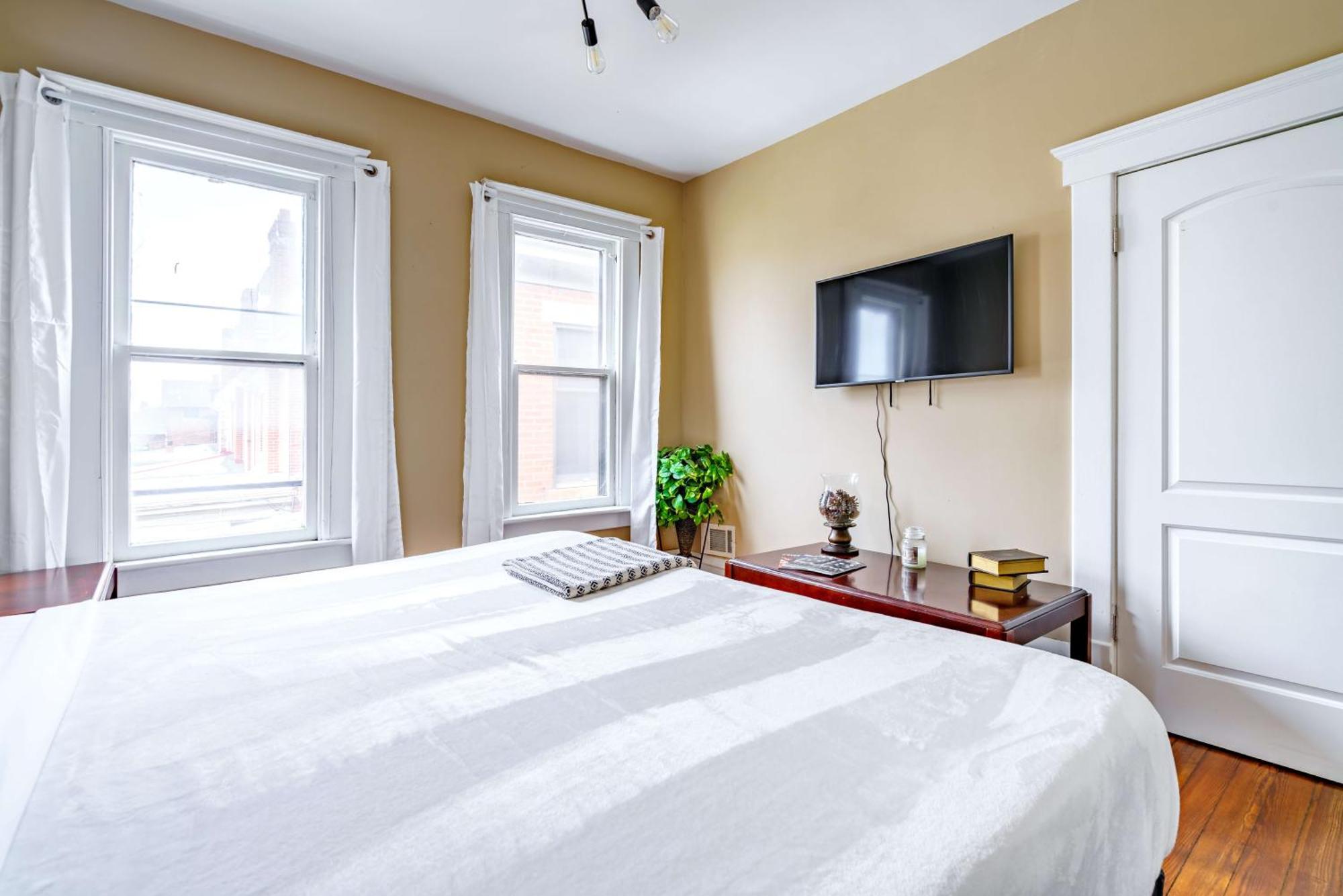 Prime Location Top Rated Free Parking Clean Колумбус Екстер'єр фото